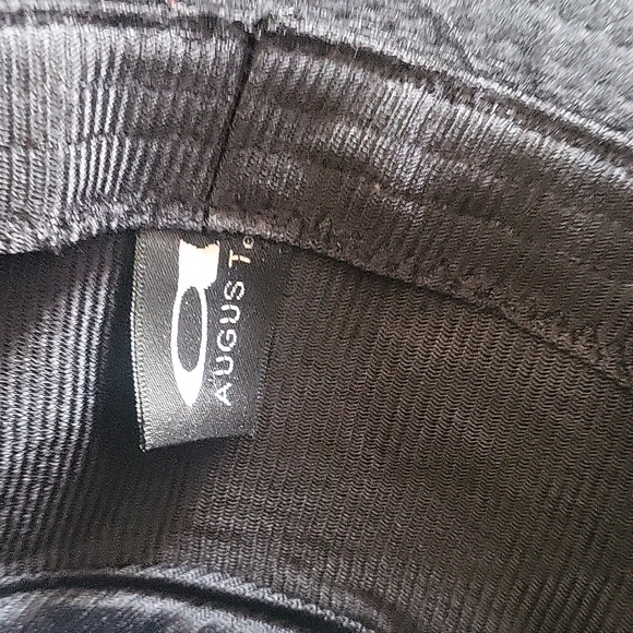 Hat - Picture 4 of 4